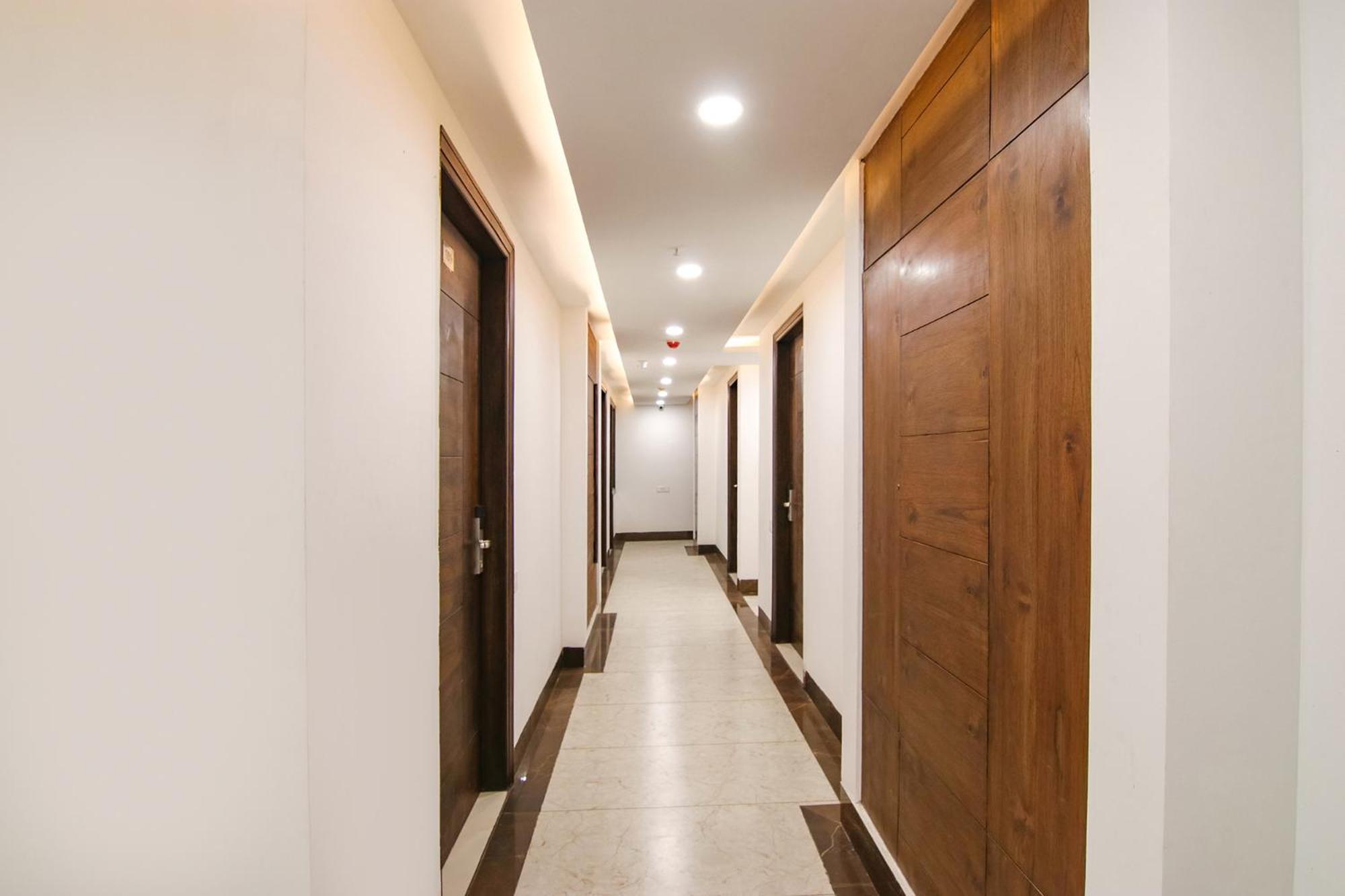 Fabhotel Prism Grand Zirakpur Kültér fotó